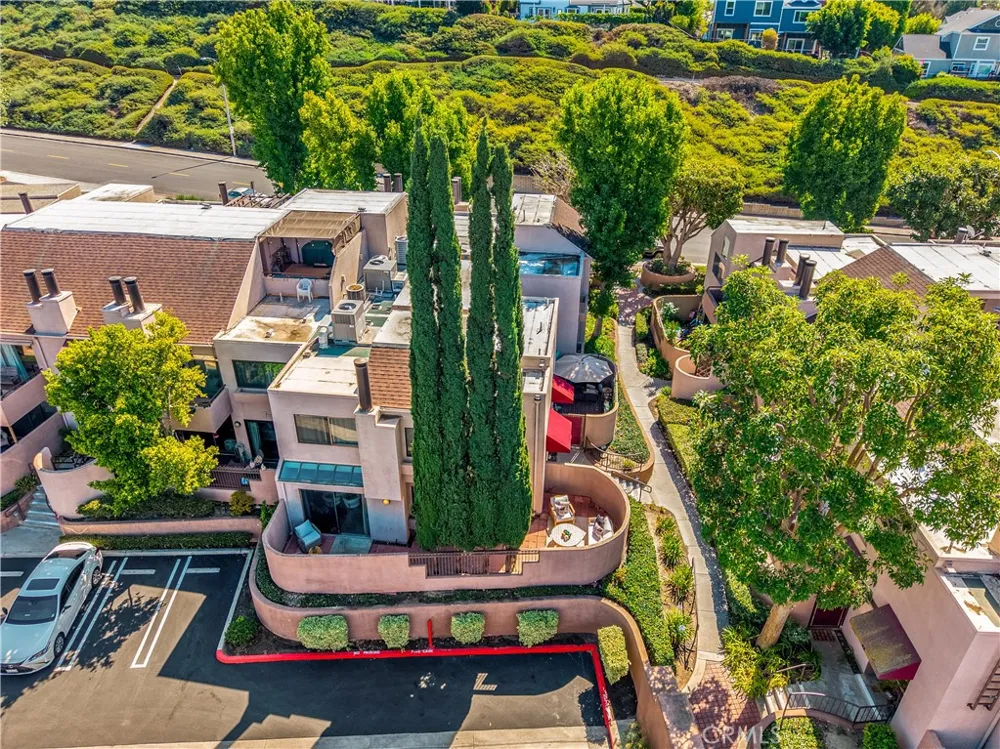 25761 Le Parc #23 Lake Forest, CA 92630