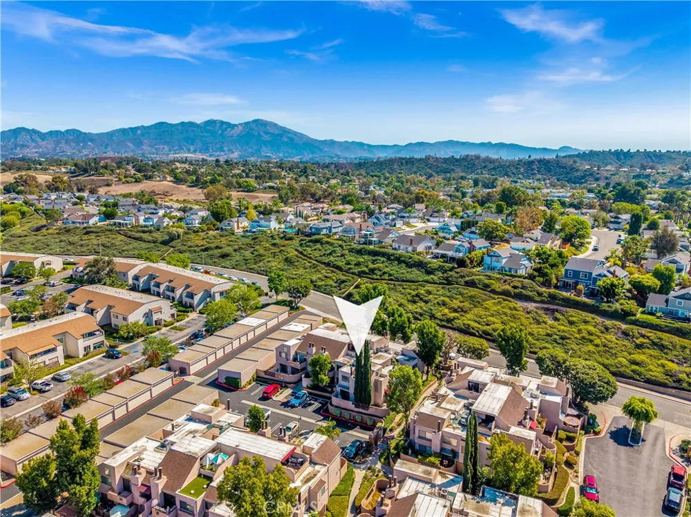 25761 Le Parc #23 Lake Forest, CA 92630