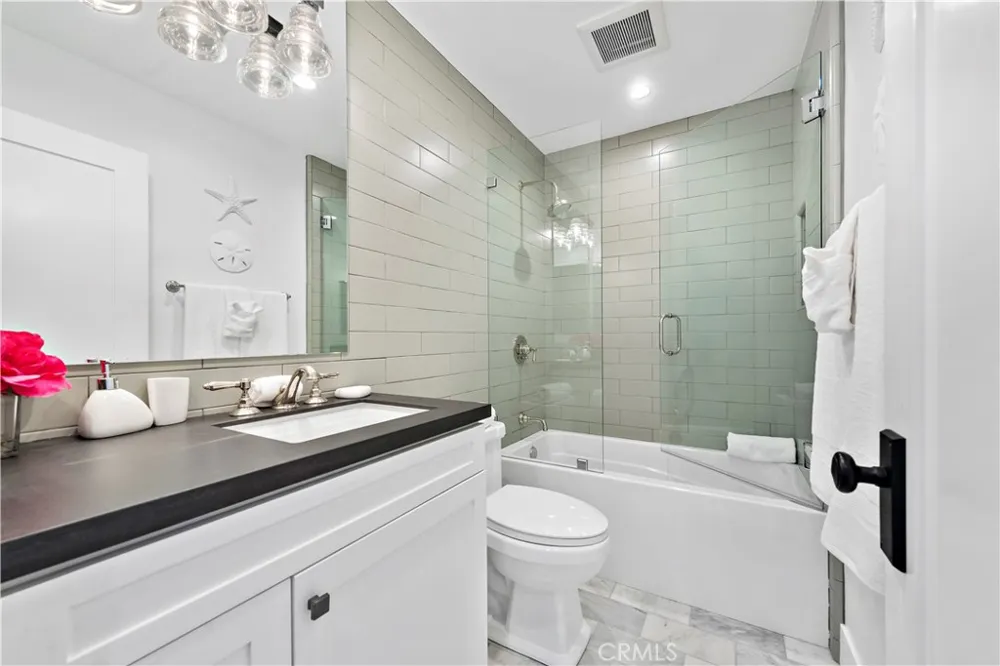 156 Pearl Street Laguna Beach, CA 92651