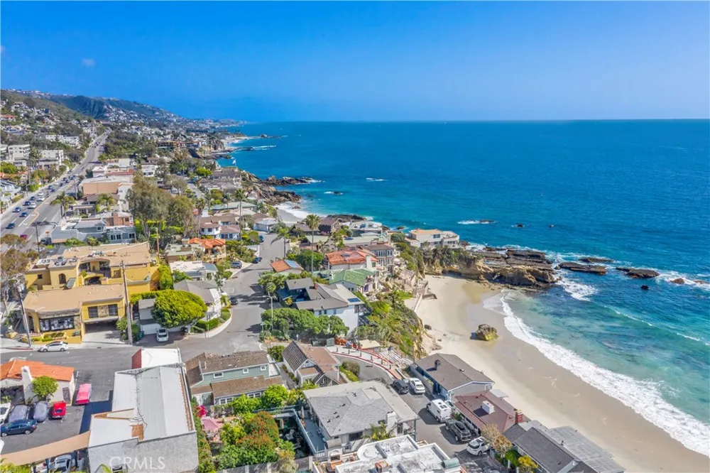 156 Pearl Street Laguna Beach, CA 92651