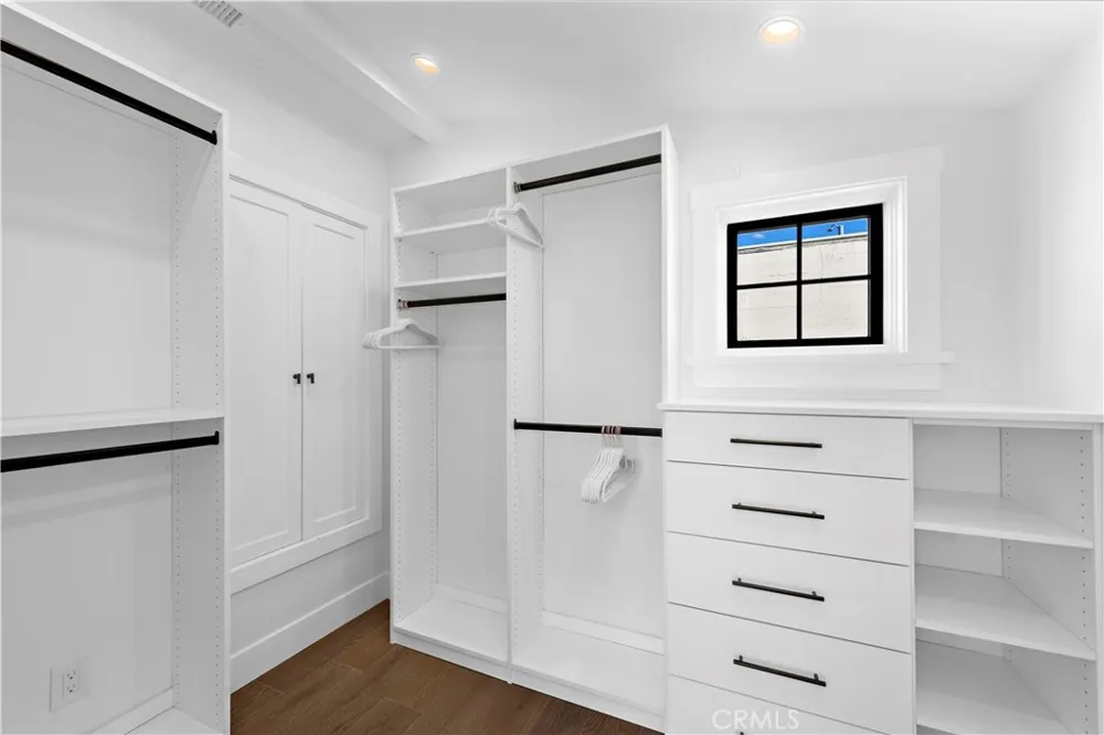 156 Pearl Street Laguna Beach, CA 92651