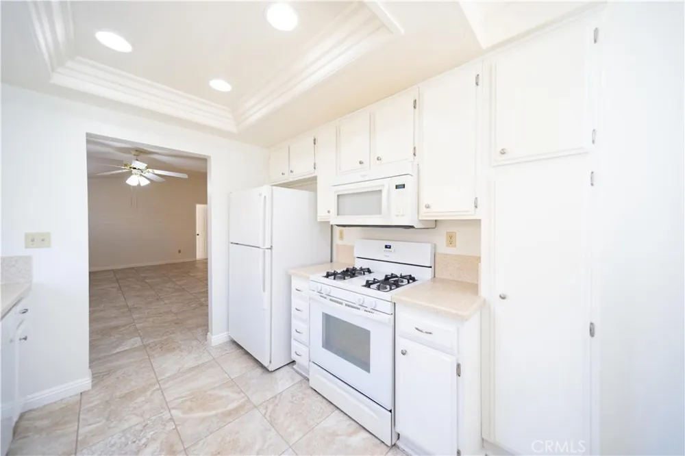 28308 Via Cascadita Romoland, CA 92585