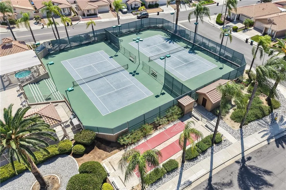 28308 Via Cascadita Romoland, CA 92585