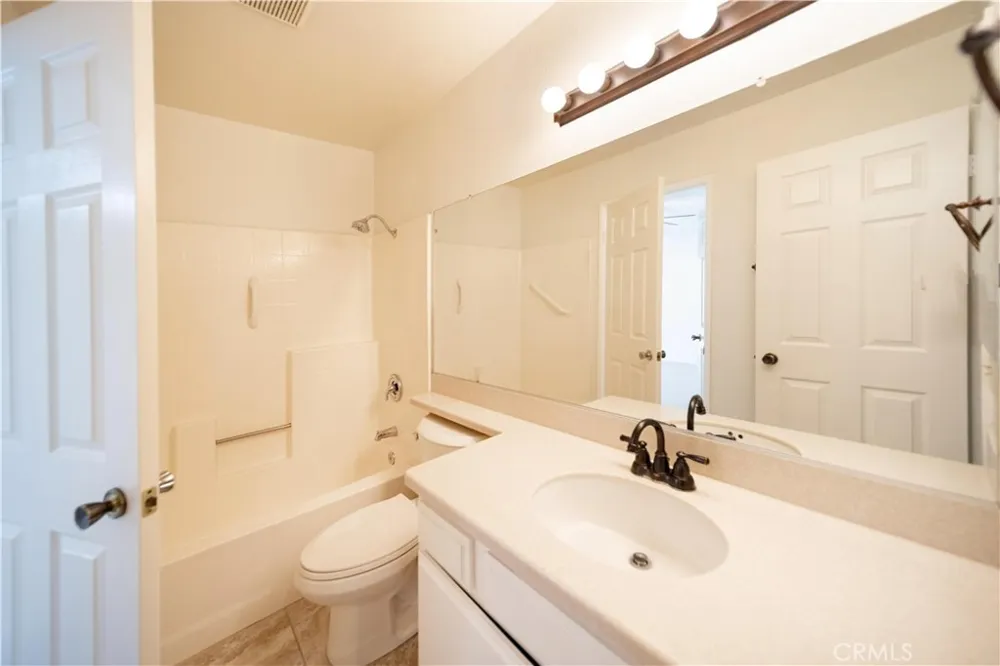 28308 Via Cascadita Romoland, CA 92585