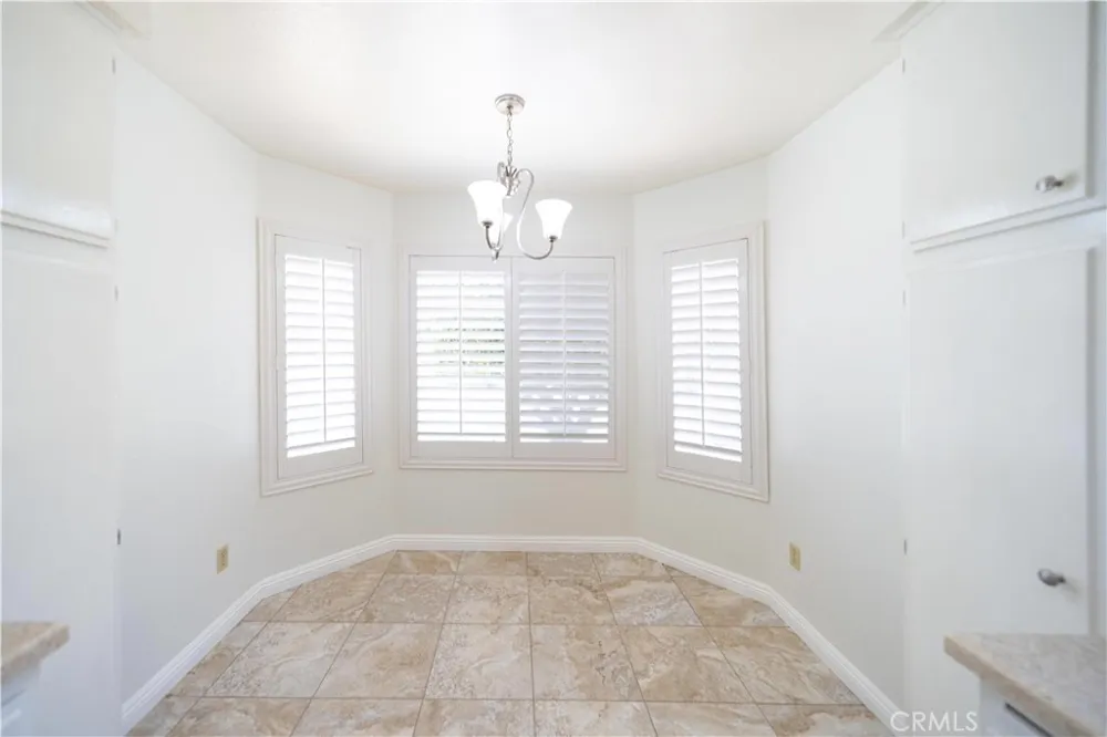 28308 Via Cascadita Romoland, CA 92585