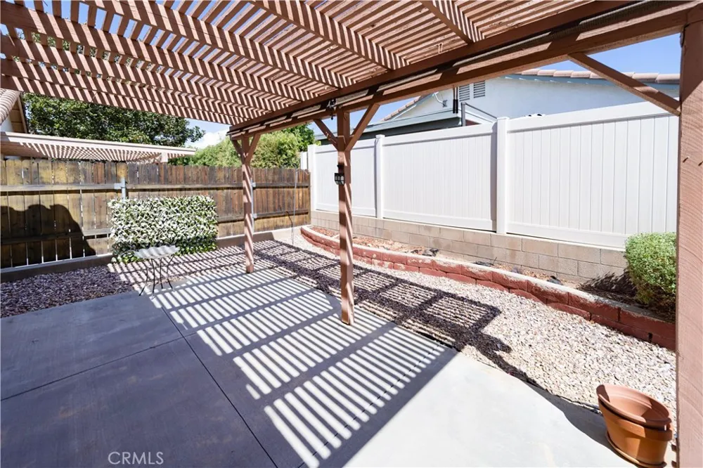 28308 Via Cascadita Romoland, CA 92585