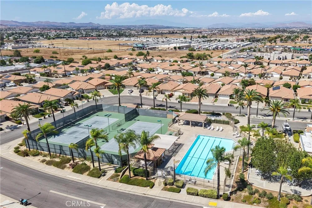 28308 Via Cascadita Romoland, CA 92585