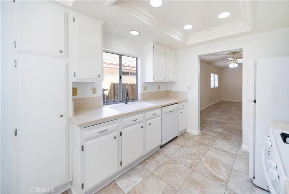 28308 Via Cascadita Romoland, CA 92585