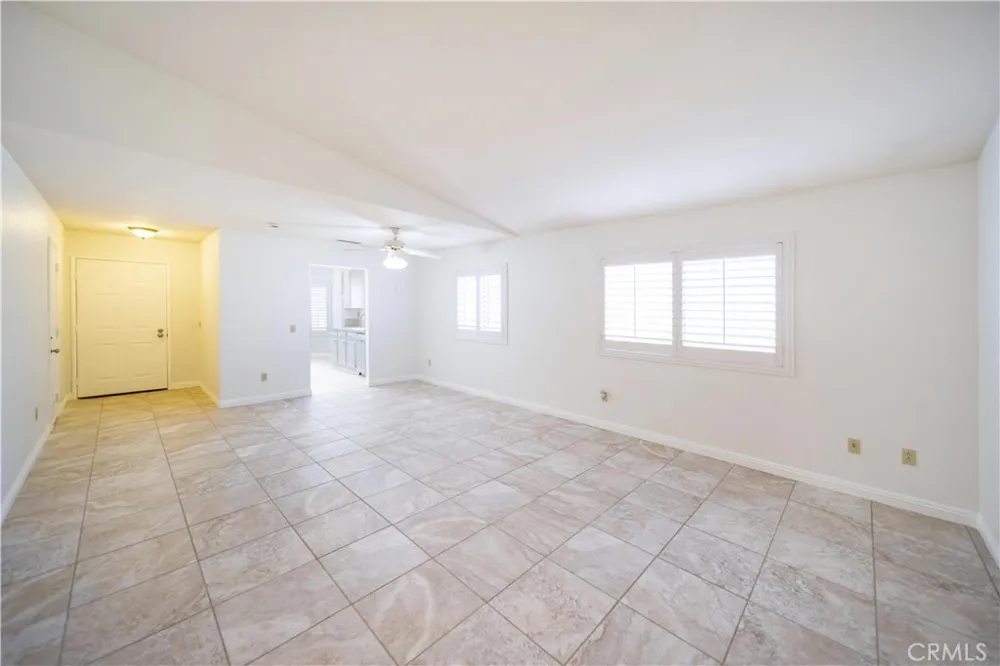 28308 Via Cascadita Romoland, CA 92585