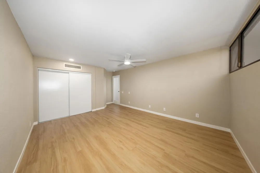 1655 E Palm Canyon Drive #205 Palm Springs, CA 92264