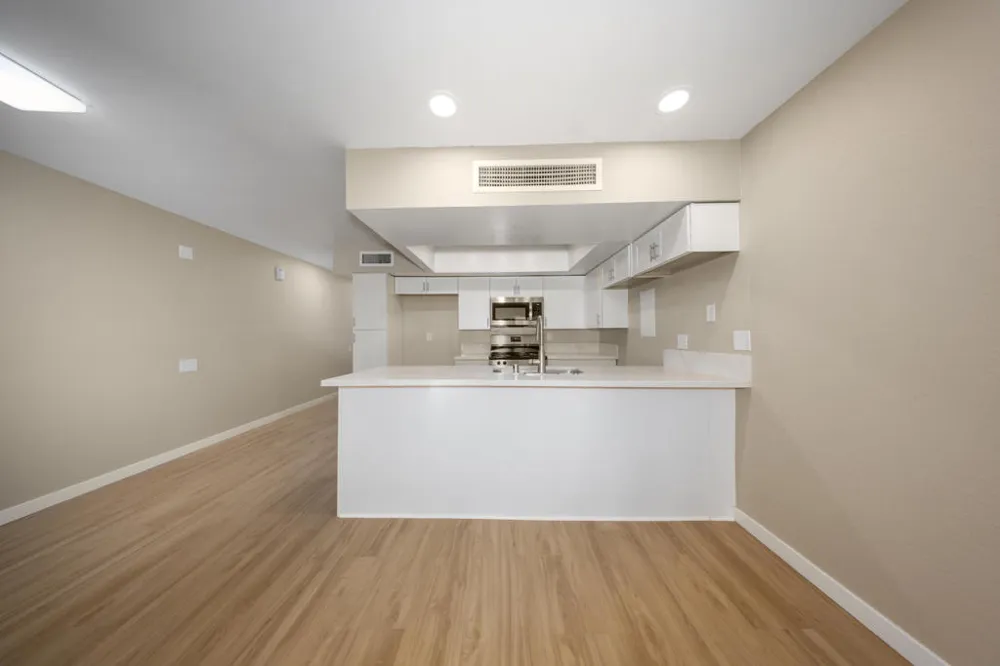 1655 E Palm Canyon Drive #205 Palm Springs, CA 92264