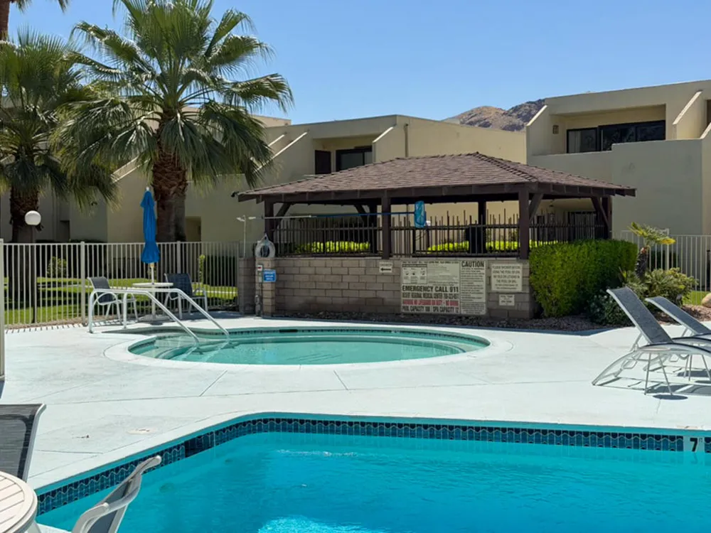 1655 E Palm Canyon Drive #205 Palm Springs, CA 92264