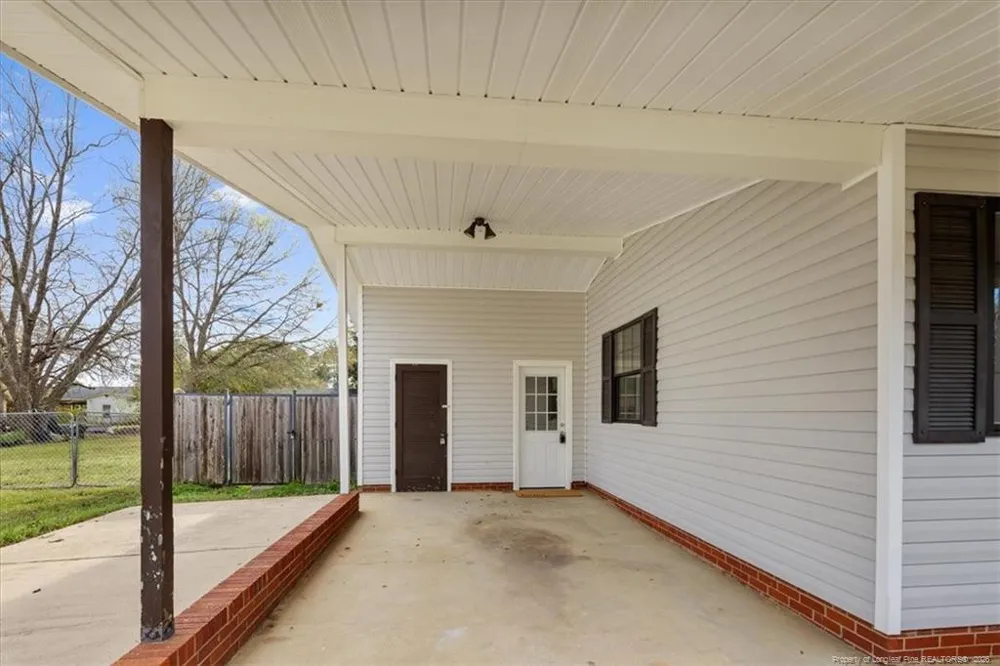 742 Newport Road Fayetteville, NC 28314