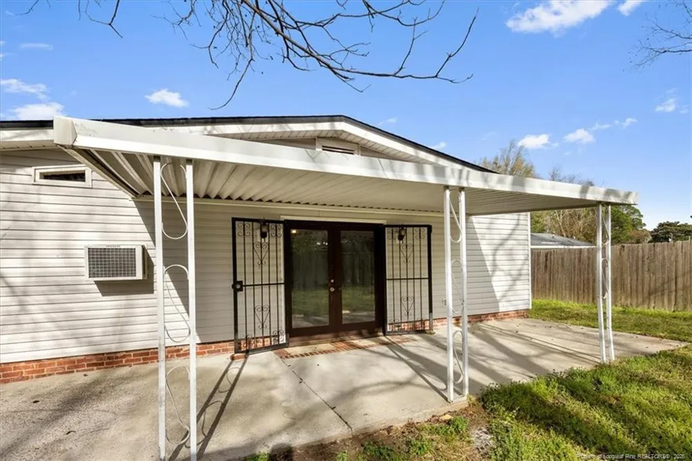 742 Newport Road Fayetteville, NC 28314