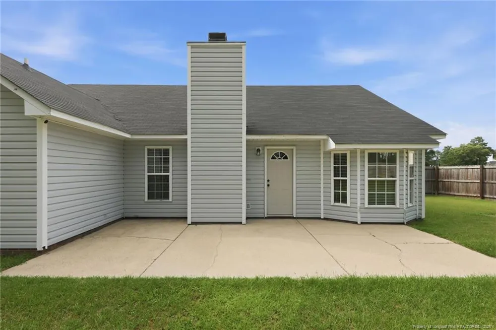 1539 Clan Campbell Drive Raeford, NC 28376