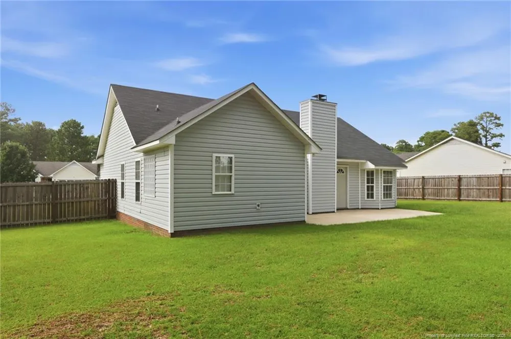 1539 Clan Campbell Drive Raeford, NC 28376