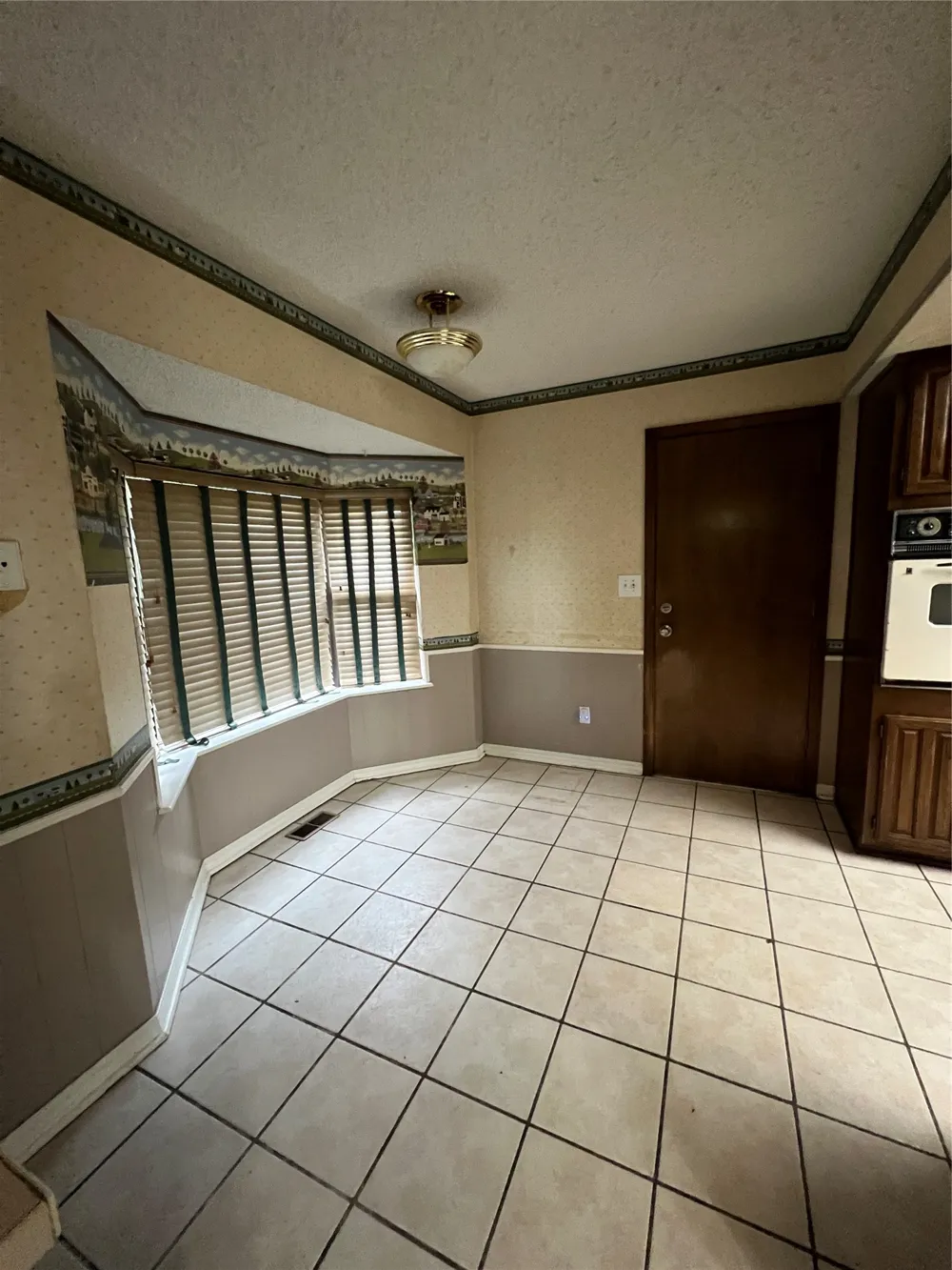 1000 S Redbud Avenue Broken Arrow, OK 74012