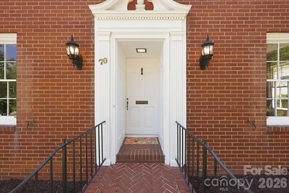 70 Edgewood Avenue NE Concord, NC 28025