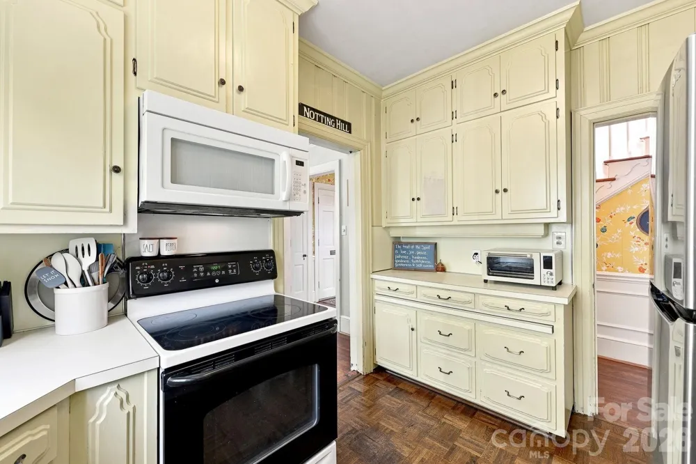70 Edgewood Avenue NE Concord, NC 28025