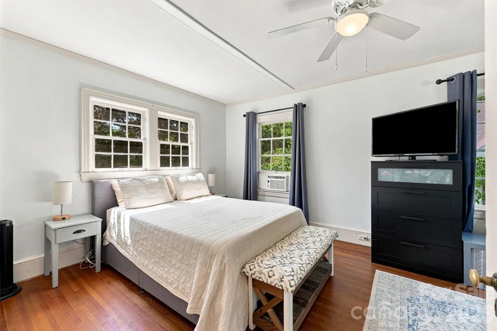 70 Edgewood Avenue NE Concord, NC 28025