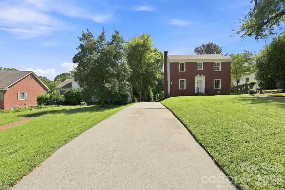70 Edgewood Avenue NE Concord, NC 28025