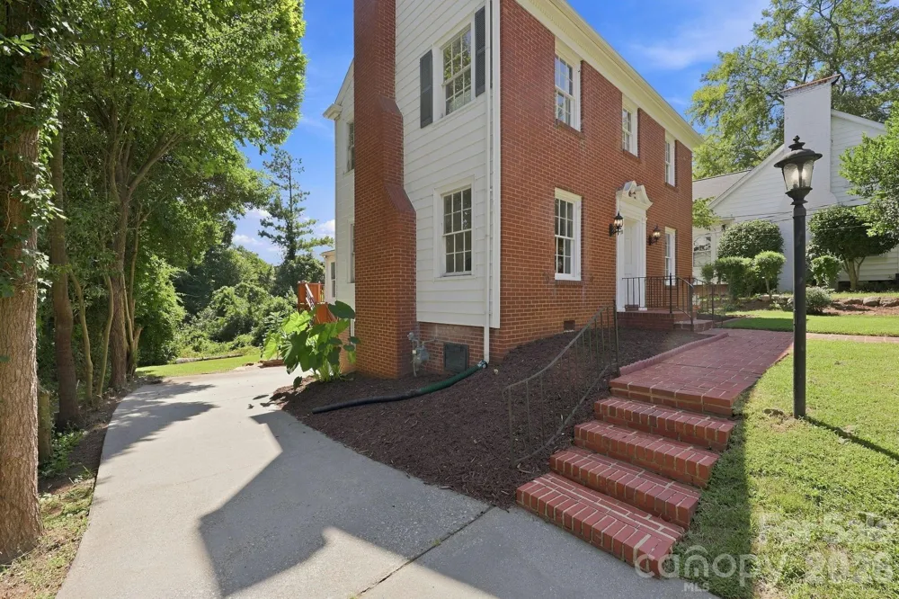 70 Edgewood Avenue NE Concord, NC 28025