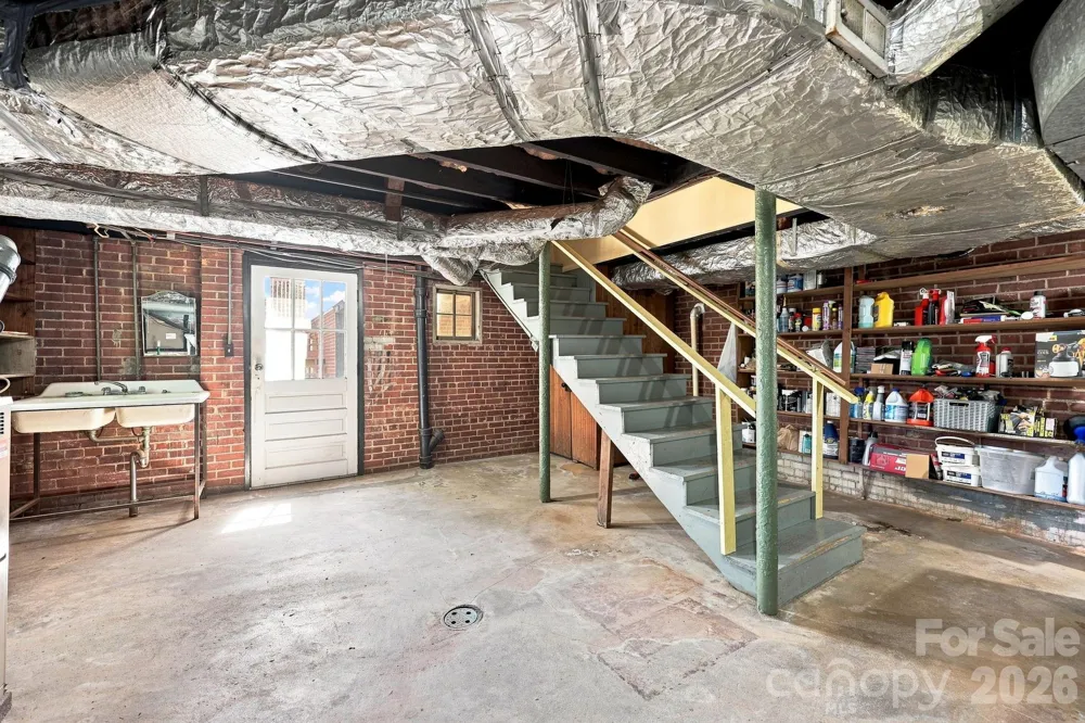 70 Edgewood Avenue NE Concord, NC 28025