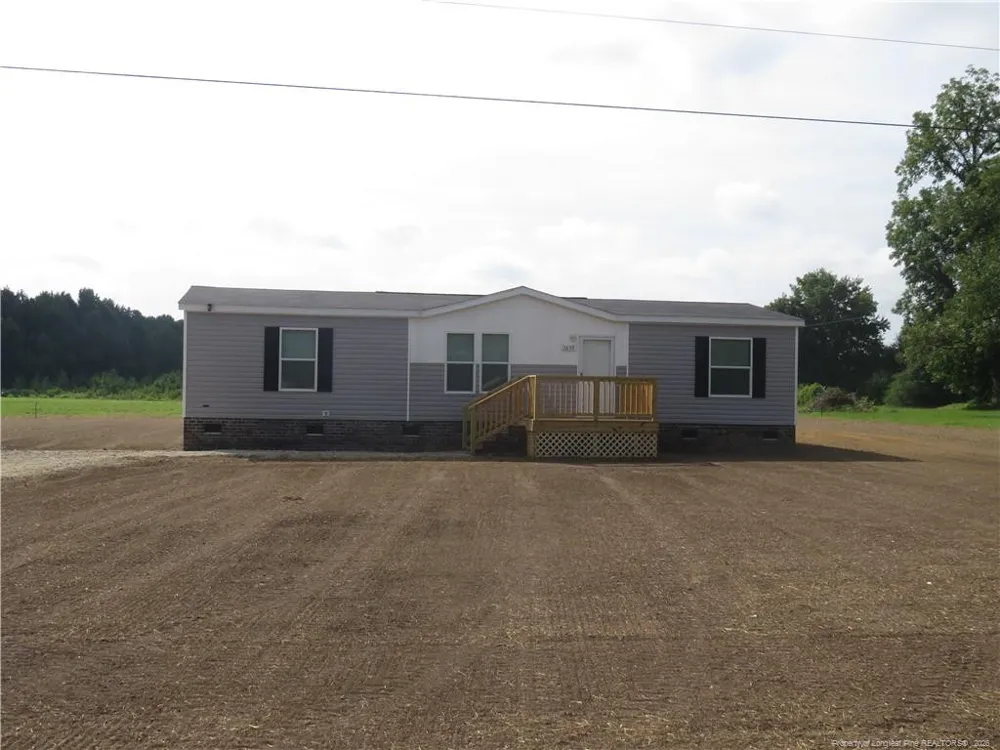 2659 E WHITE POND ROAD Fairmont, NC 28340