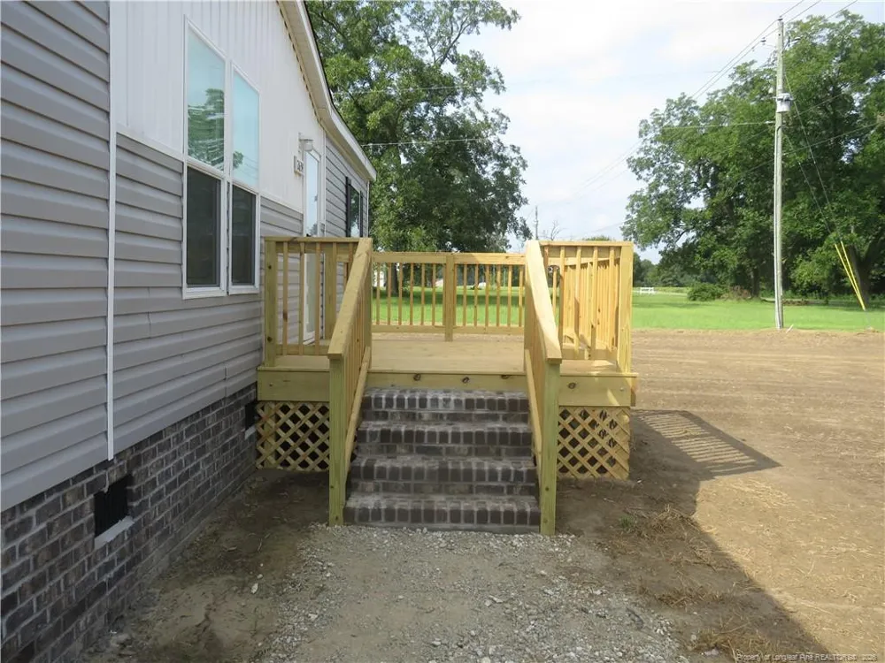 2659 E WHITE POND ROAD Fairmont, NC 28340