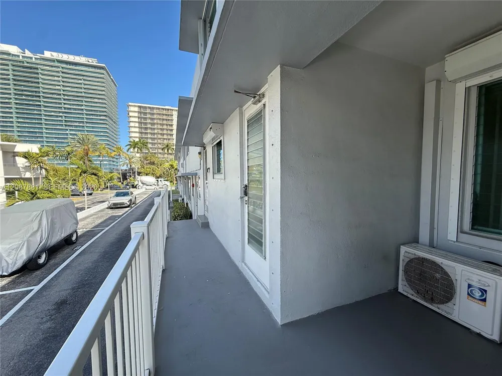 10178 Collins Ave #107 Bal Harbour, FL 33154
