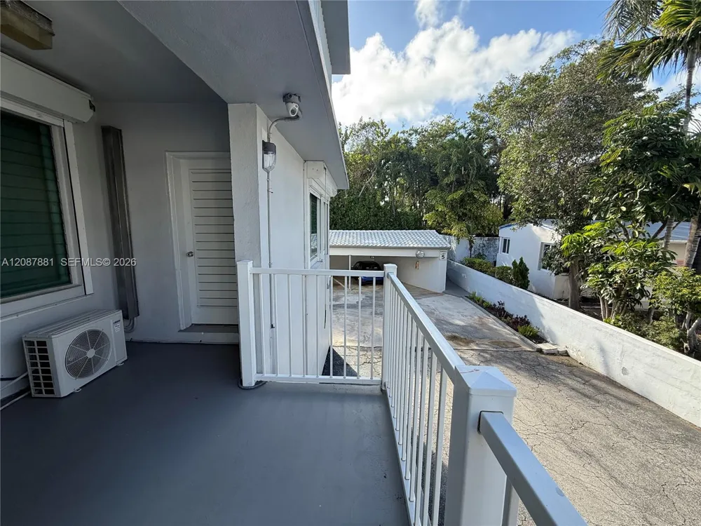 10178 Collins Ave #107 Bal Harbour, FL 33154