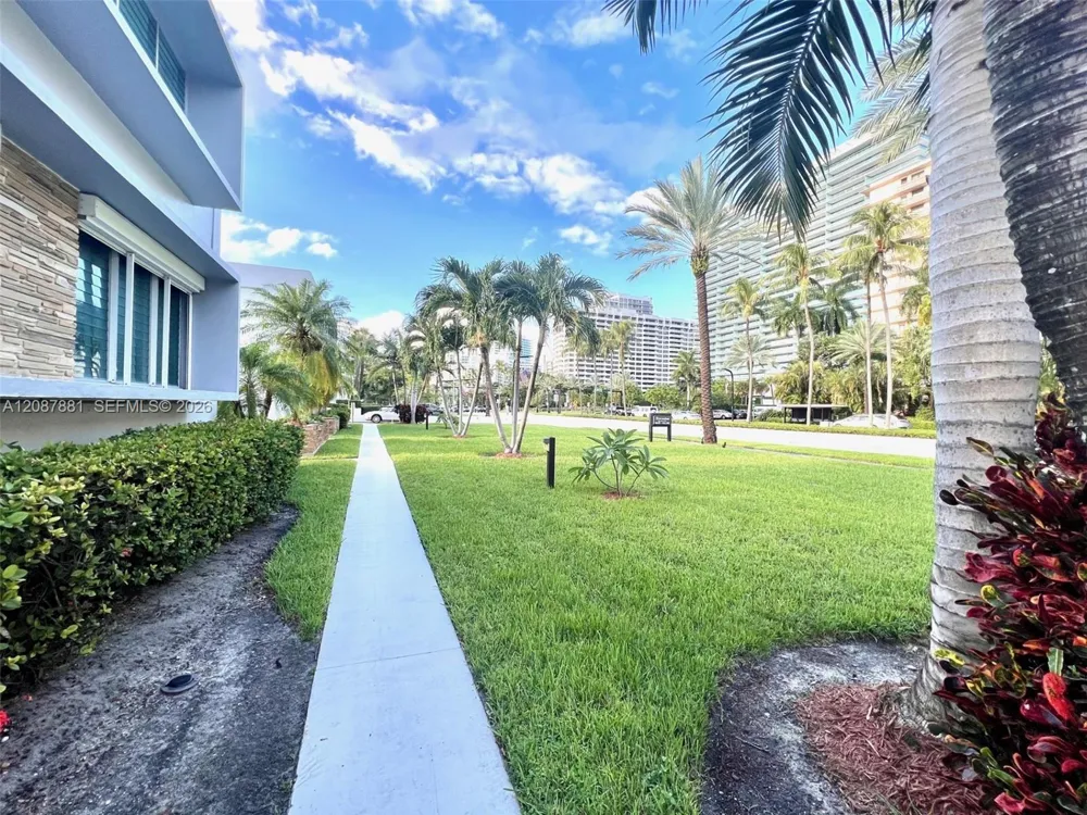 10178 Collins Ave #107 Bal Harbour, FL 33154