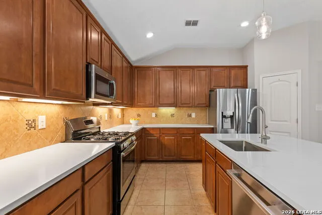 25043 Elwell Point San Antonio, TX 78255
