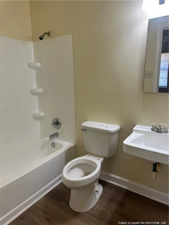 1224 E Manchester Road Spring Lake, NC 28390