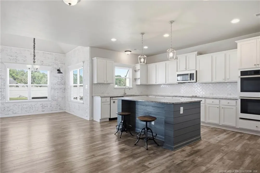 6129 Shannon Woods Way Hope Mills, NC 28348