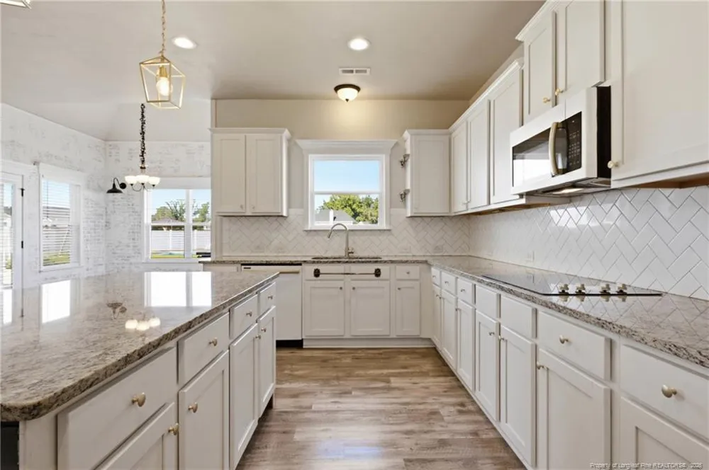 6129 Shannon Woods Way Hope Mills, NC 28348