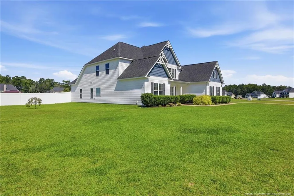 6129 Shannon Woods Way Hope Mills, NC 28348