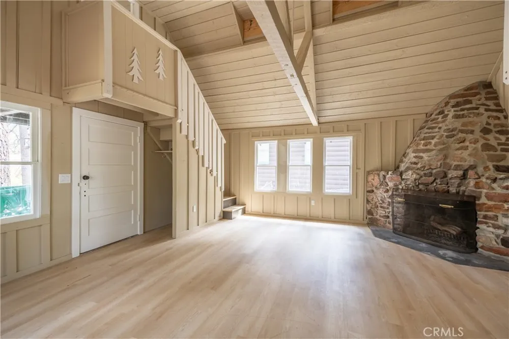 512 W Rainbow Big Bear City, CA 92314