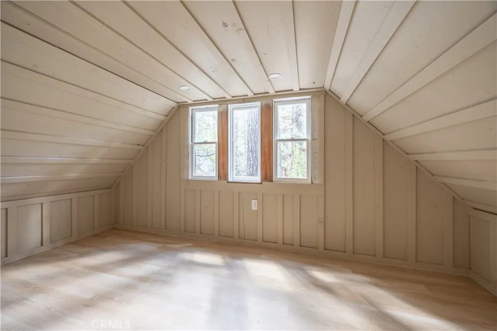 512 W Rainbow Big Bear City, CA 92314