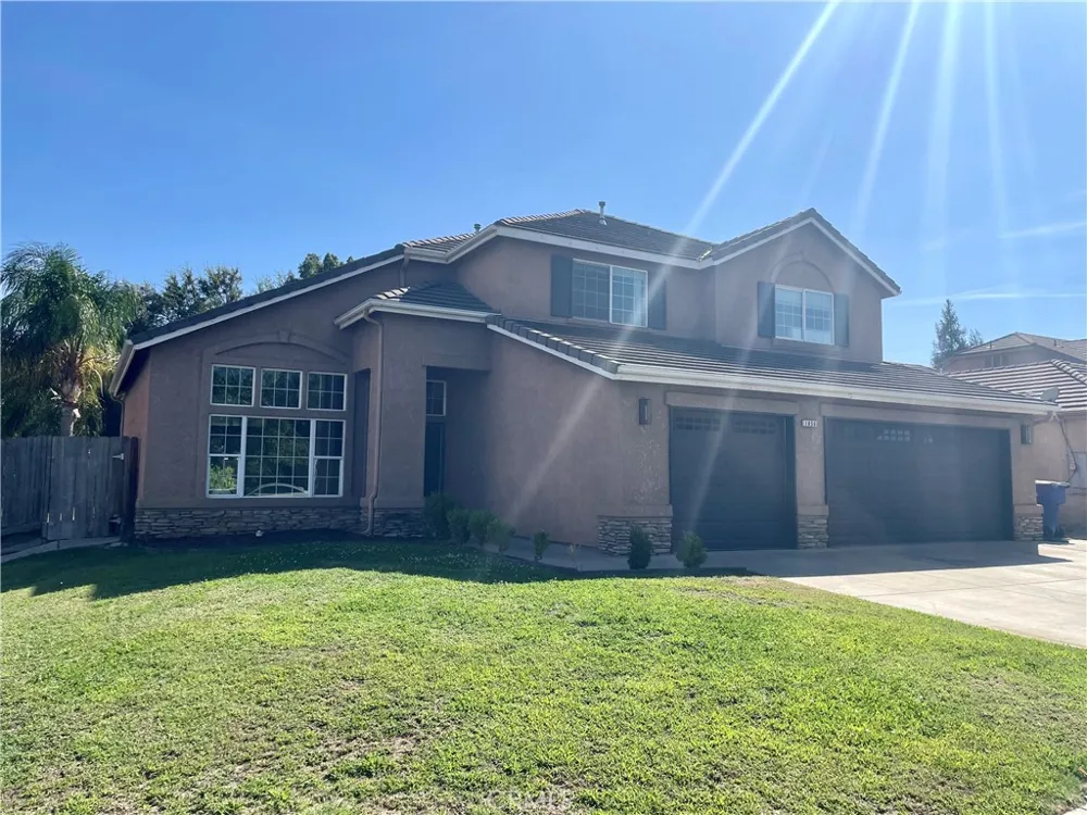 1856 Decatur Clovis, CA 93611
