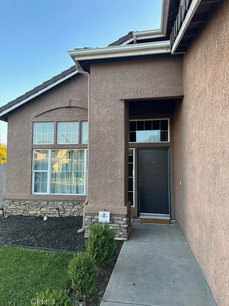 1856 Decatur Clovis, CA 93611
