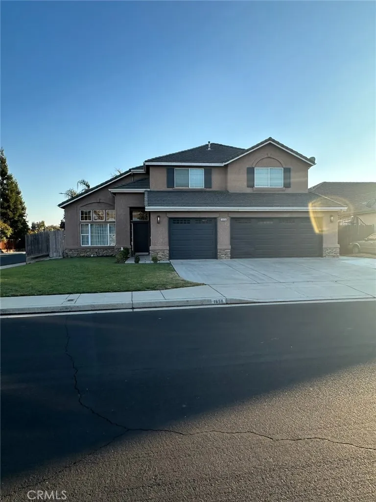 1856 Decatur Clovis, CA 93611