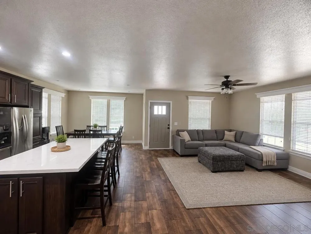 3505 Alpine Bl #64 Alpine, CA 91901