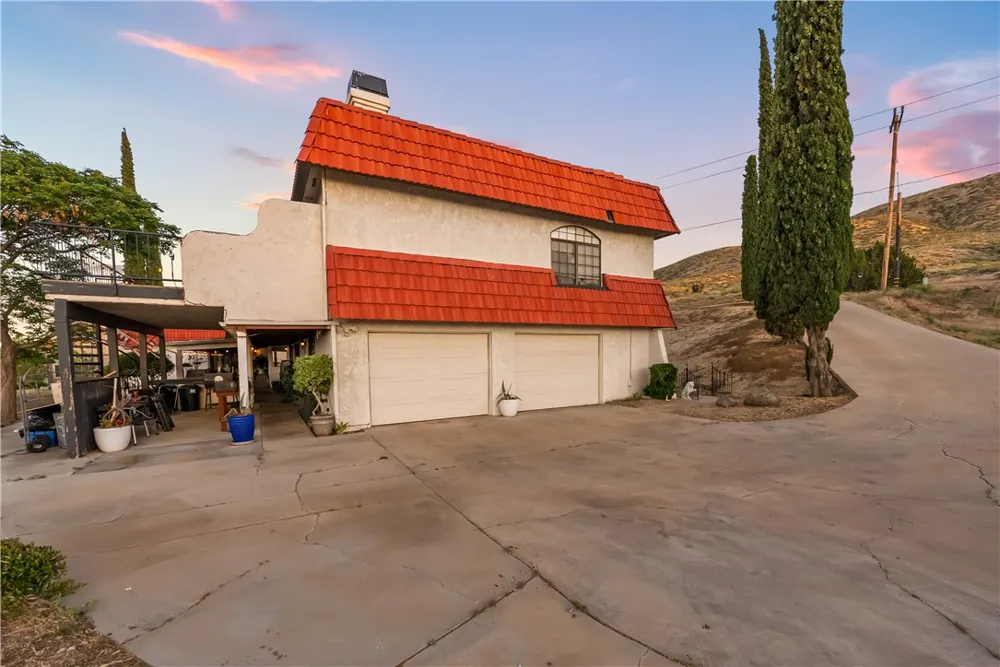 125 Lakeview Palmdale, CA 93551