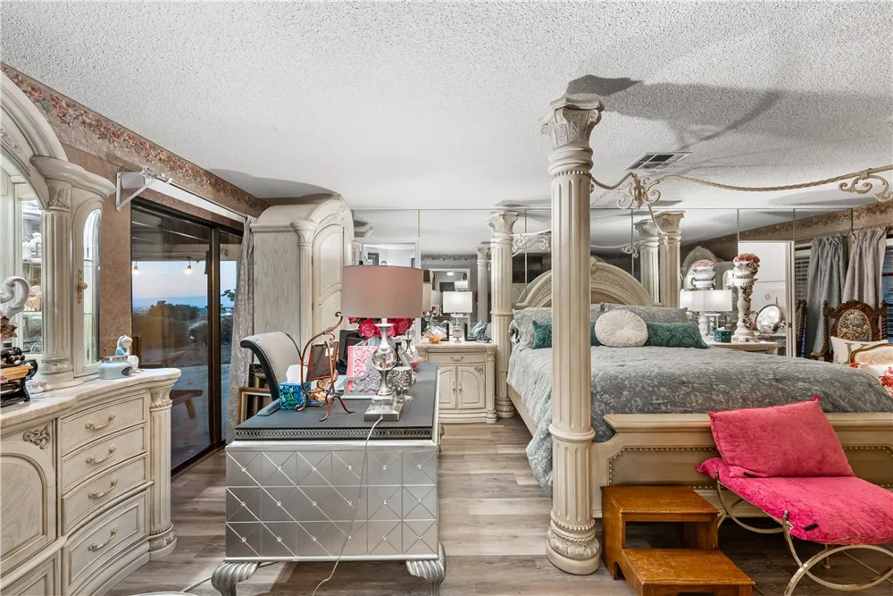 125 Lakeview Palmdale, CA 93551