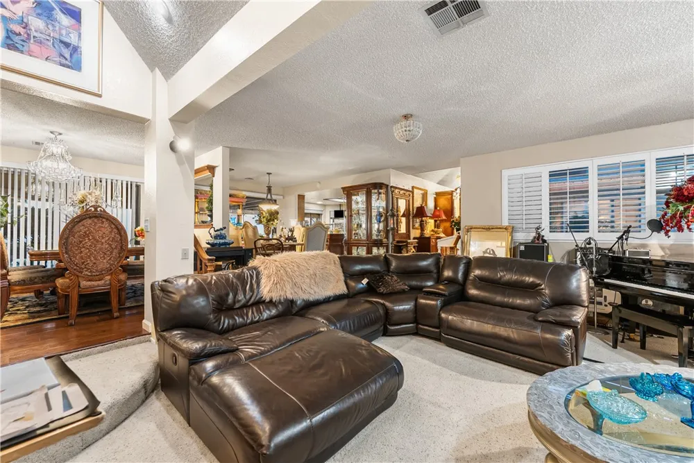125 Lakeview Palmdale, CA 93551