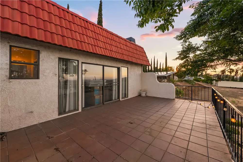 125 Lakeview Palmdale, CA 93551