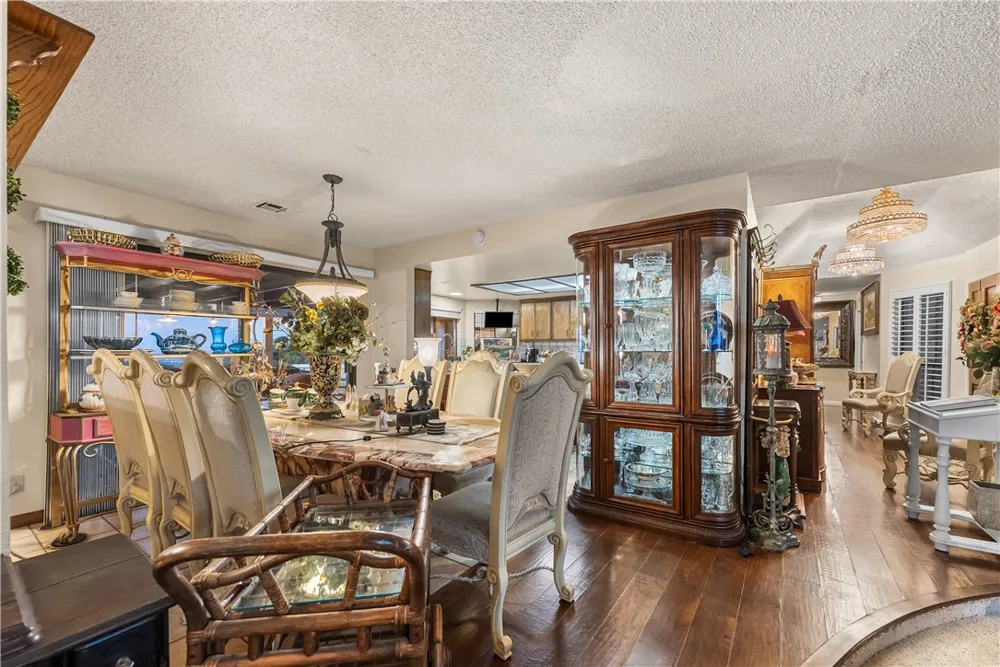 125 Lakeview Palmdale, CA 93551