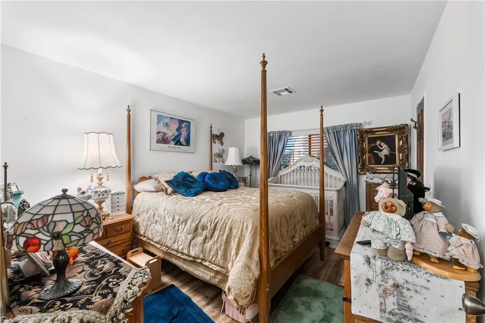 125 Lakeview Palmdale, CA 93551