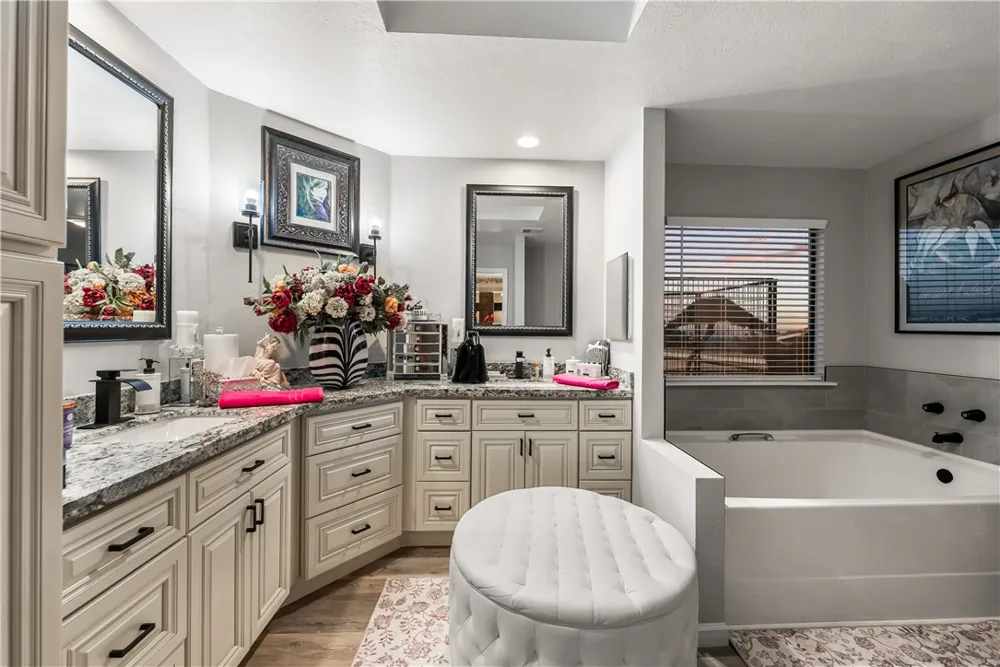 125 Lakeview Palmdale, CA 93551